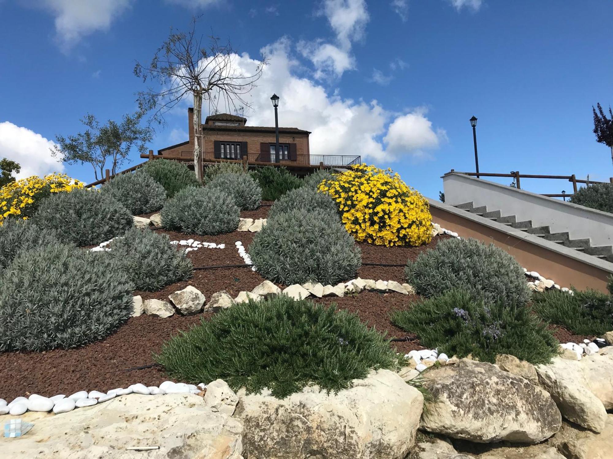 Love Nests By The Bell Tower Lodge Palidoro Exterior foto